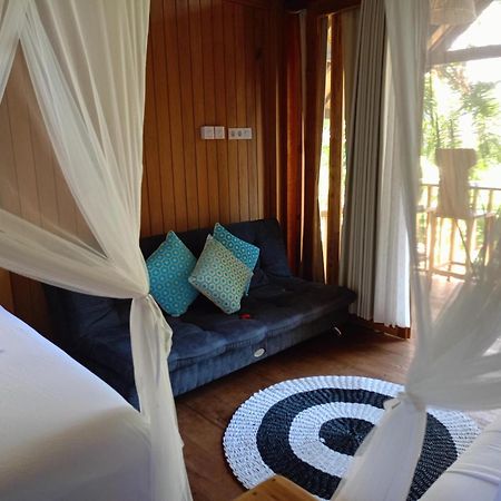 Bintang Tiga Bungalows Νησιά Γκίλι Εξωτερικό φωτογραφία