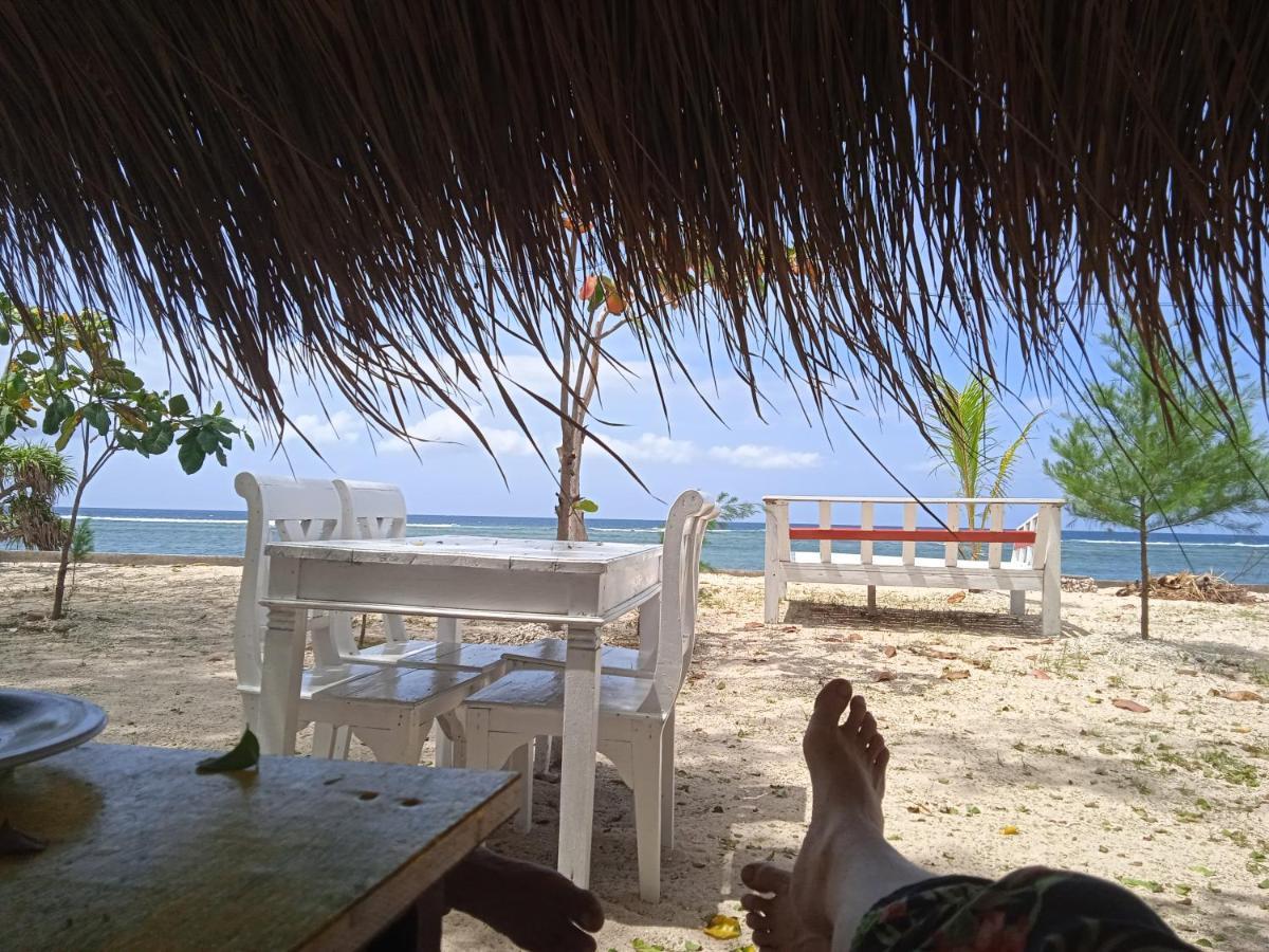 Bintang Tiga Bungalows Νησιά Γκίλι Εξωτερικό φωτογραφία