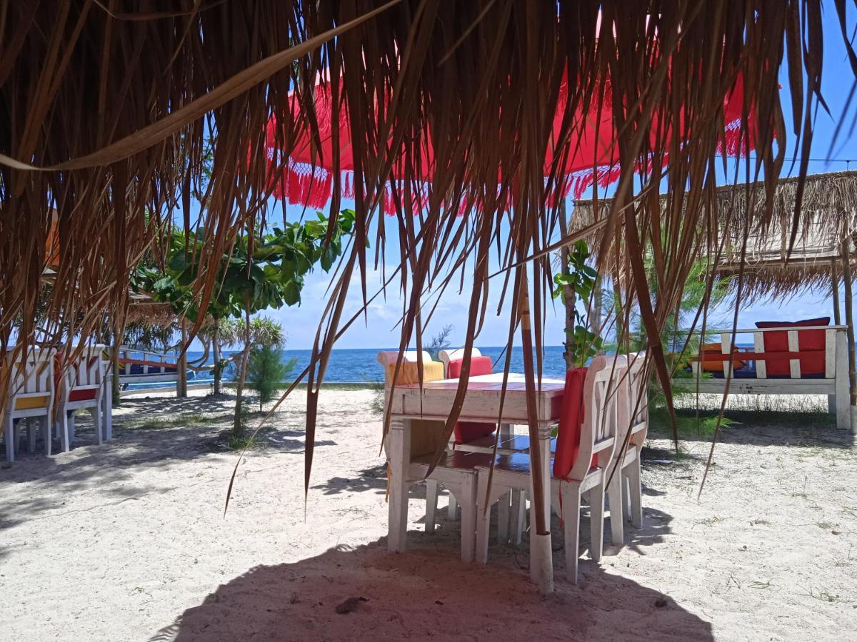 Bintang Tiga Bungalows Νησιά Γκίλι Εξωτερικό φωτογραφία
