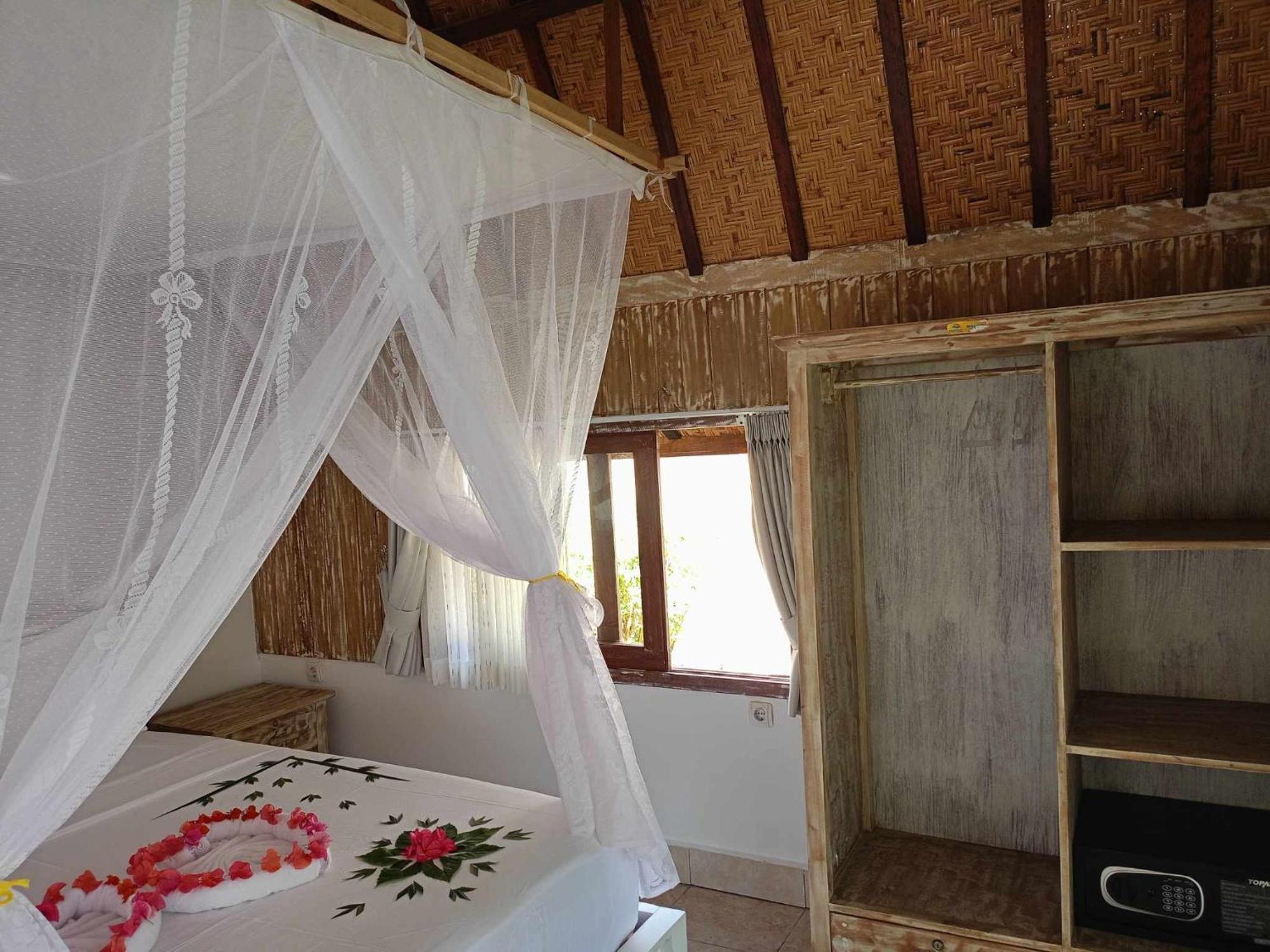 Bintang Tiga Bungalows Νησιά Γκίλι Εξωτερικό φωτογραφία
