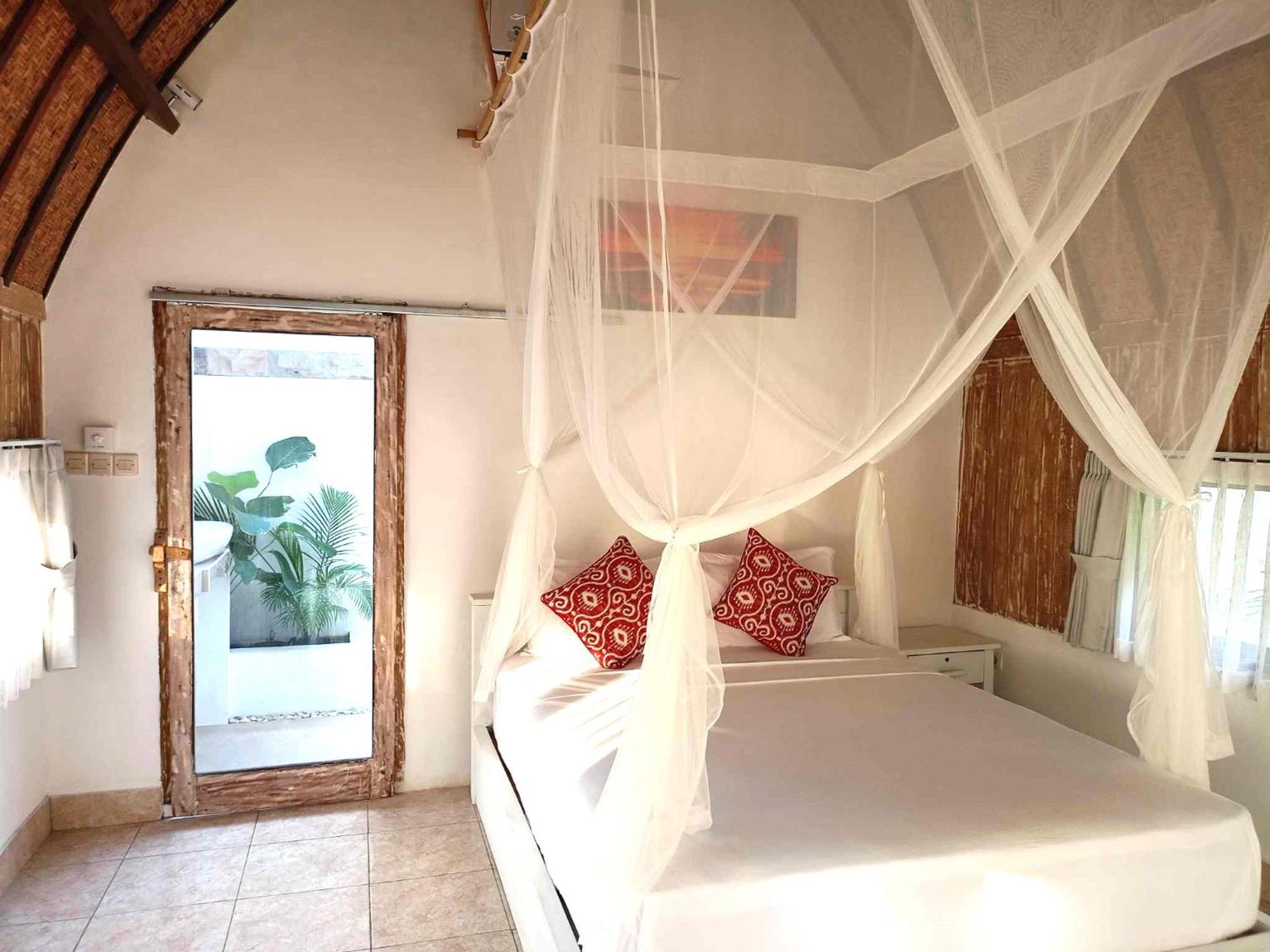 Bintang Tiga Bungalows Νησιά Γκίλι Εξωτερικό φωτογραφία