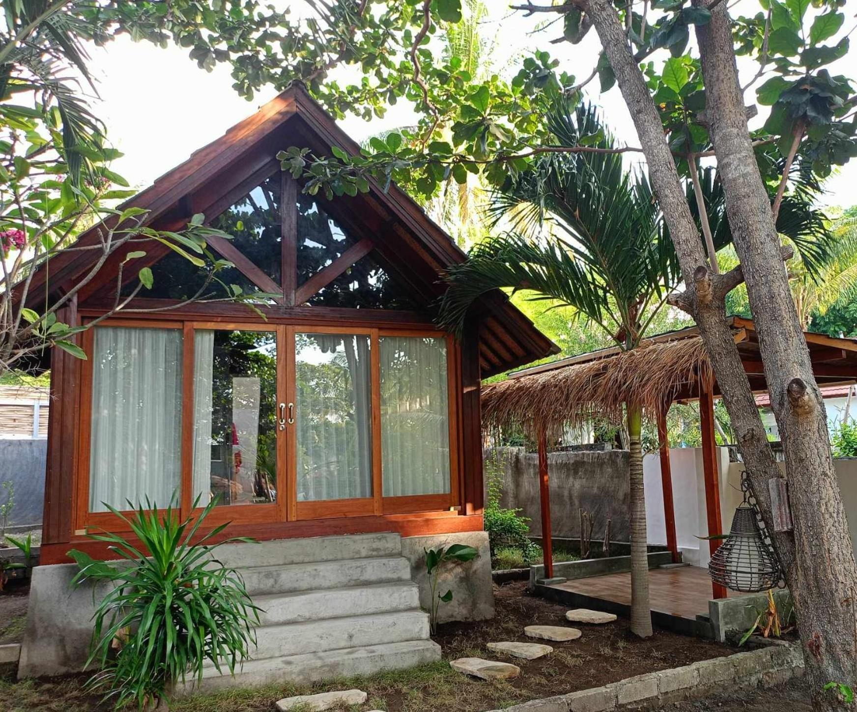 Bintang Tiga Bungalows Νησιά Γκίλι Εξωτερικό φωτογραφία