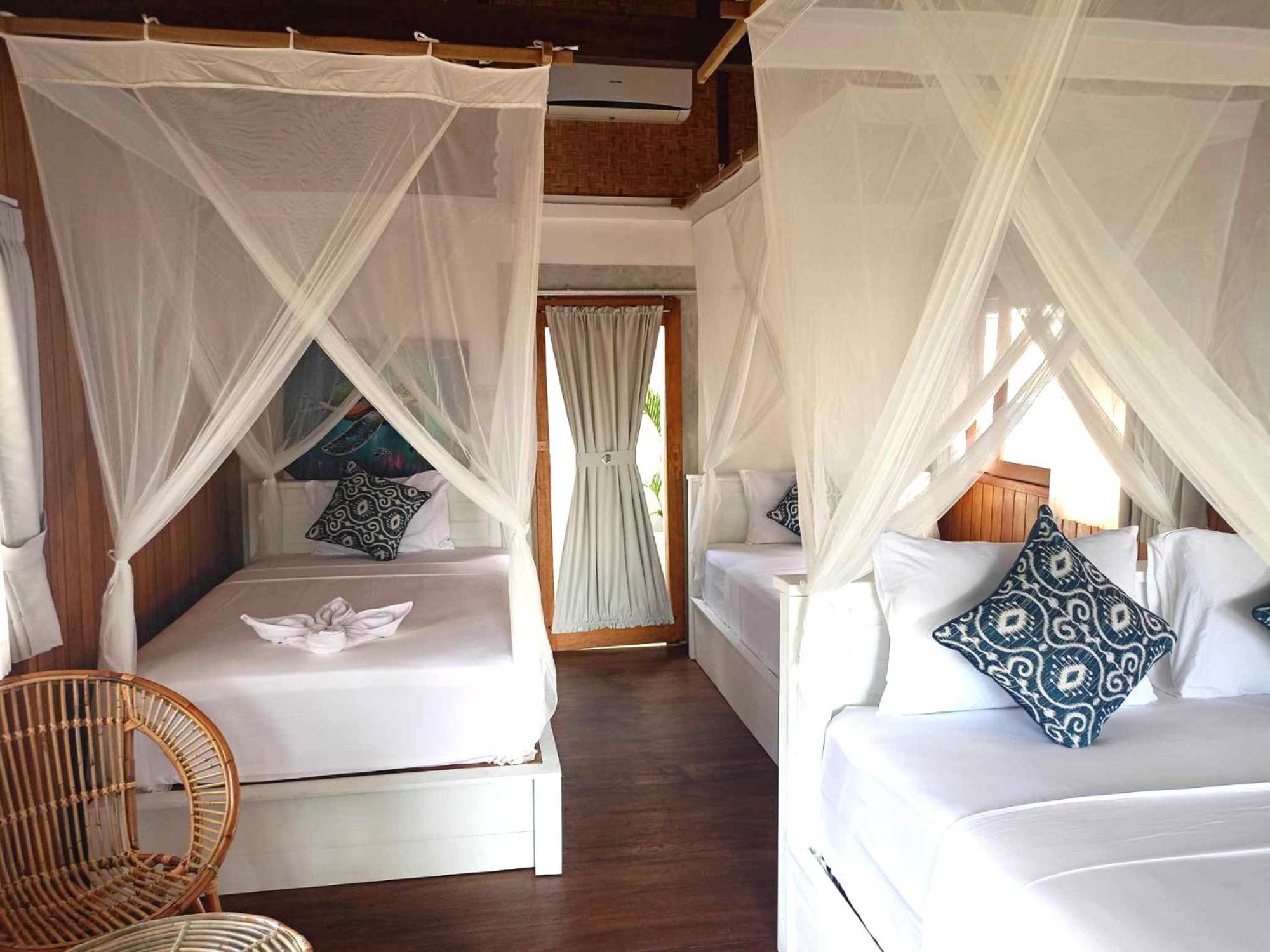 Bintang Tiga Bungalows Νησιά Γκίλι Εξωτερικό φωτογραφία
