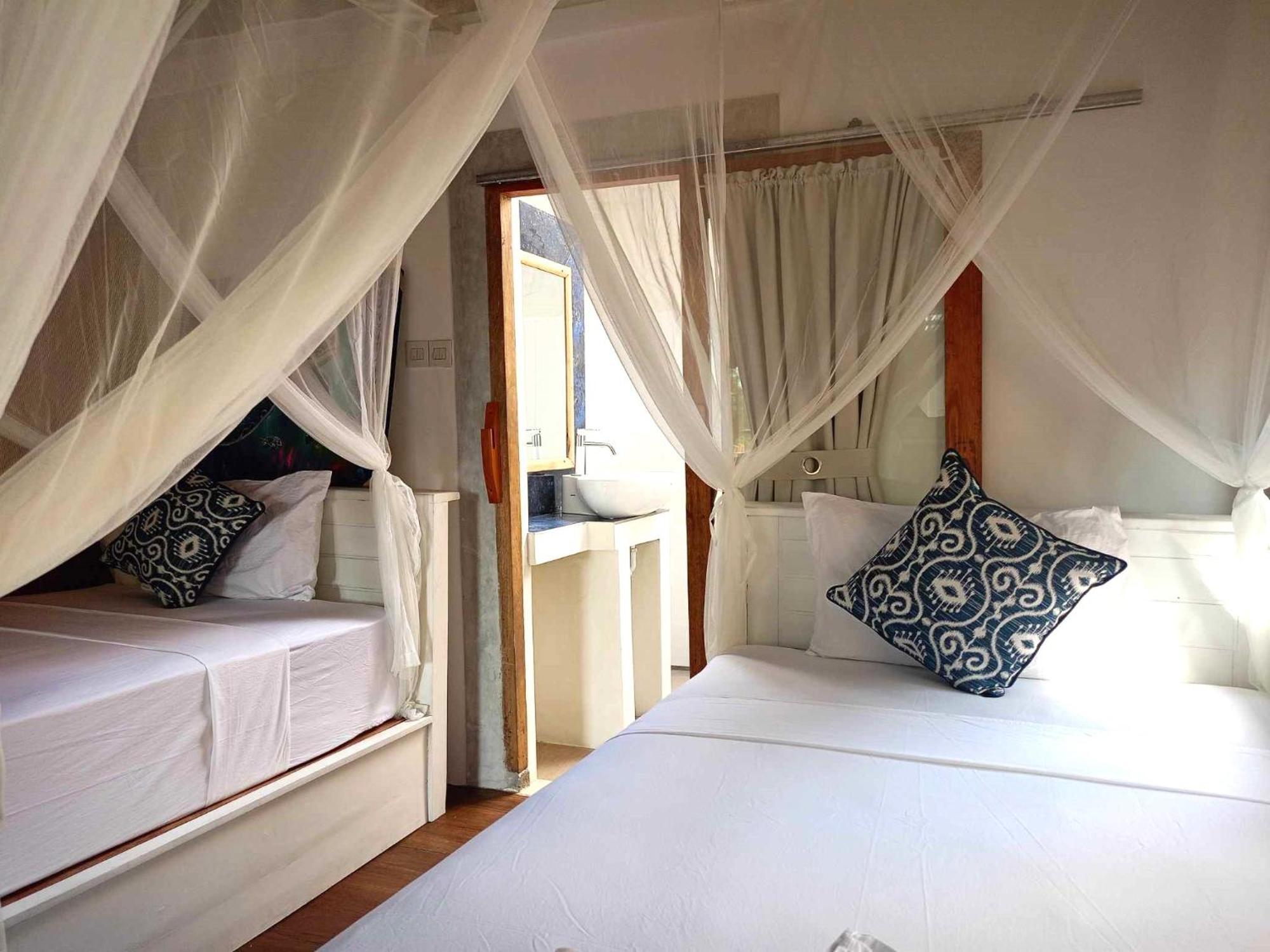 Bintang Tiga Bungalows Νησιά Γκίλι Εξωτερικό φωτογραφία