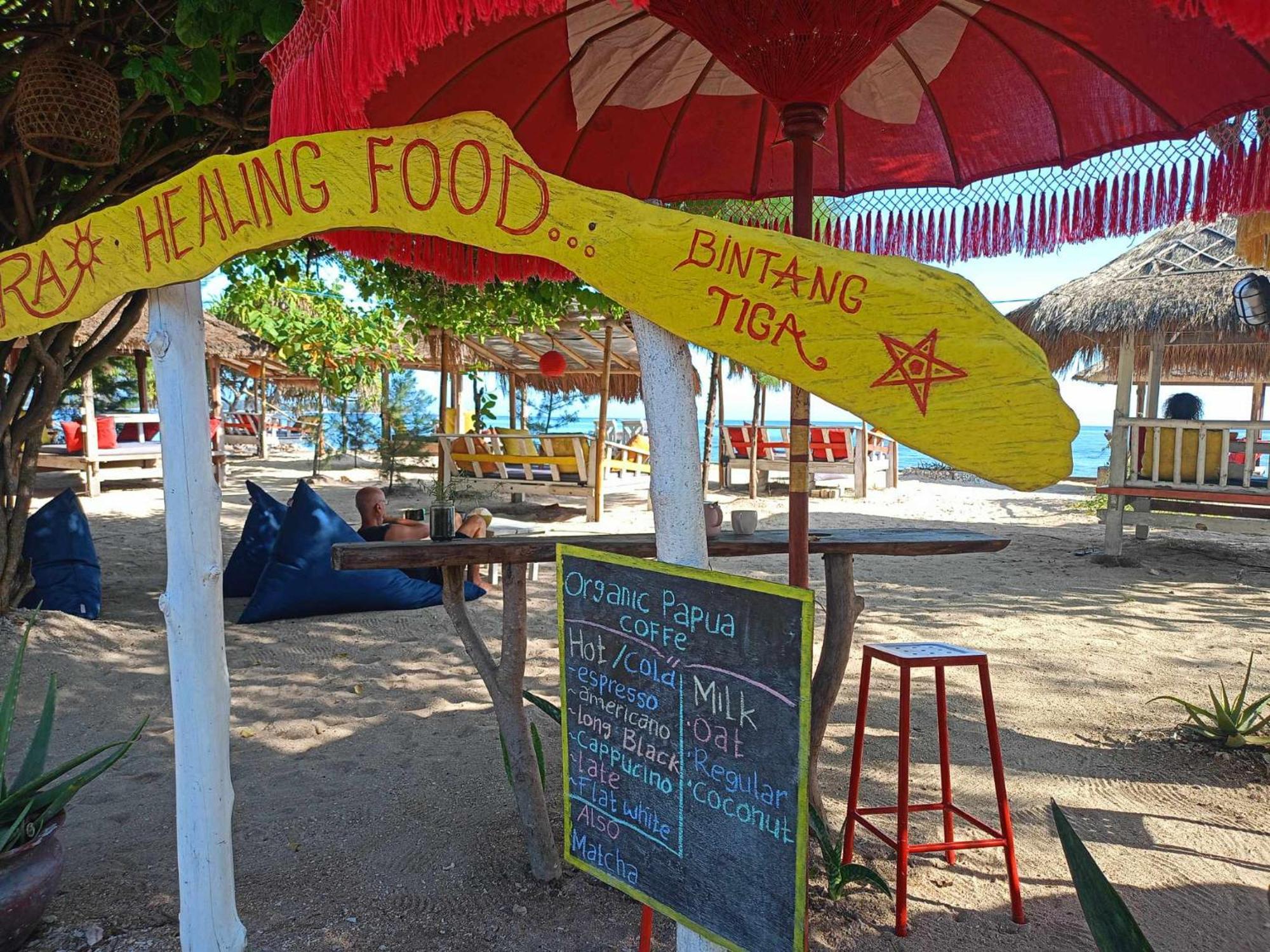 Bintang Tiga Bungalows Νησιά Γκίλι Εξωτερικό φωτογραφία