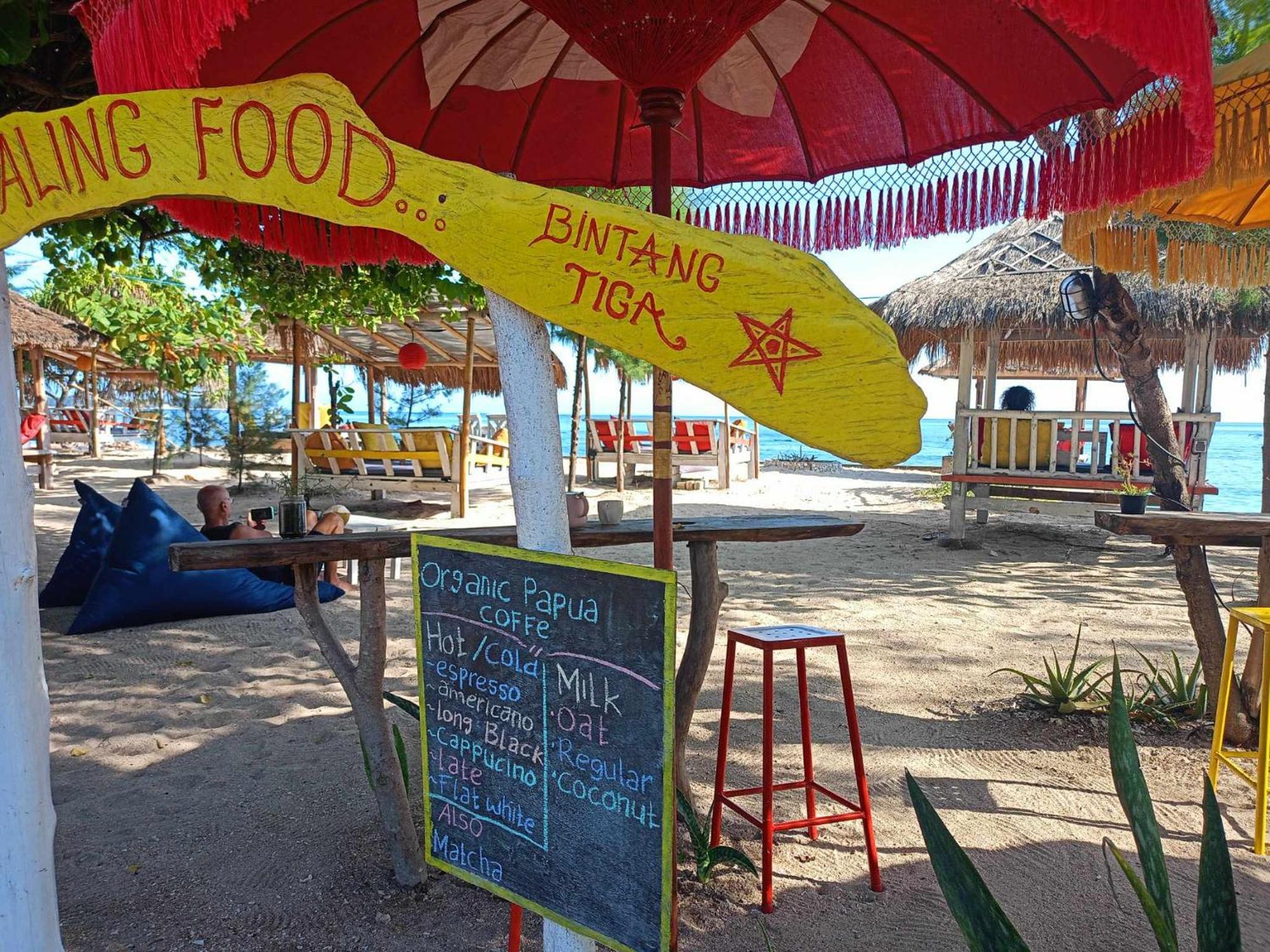 Bintang Tiga Bungalows Νησιά Γκίλι Εξωτερικό φωτογραφία