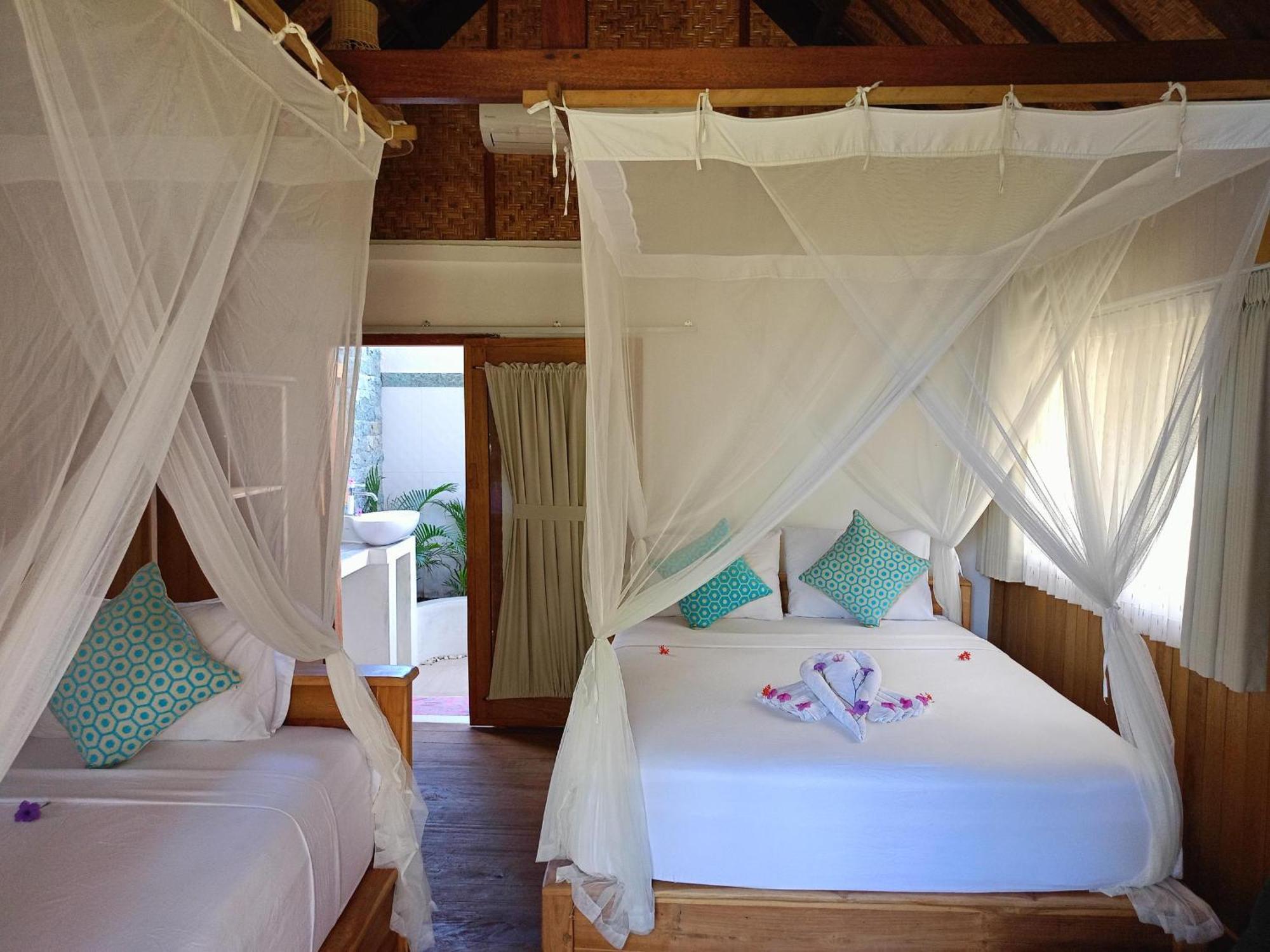 Bintang Tiga Bungalows Νησιά Γκίλι Εξωτερικό φωτογραφία